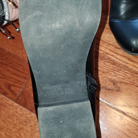CUTE black ankle boots, flat heel size 11 - Picture 5 of 9